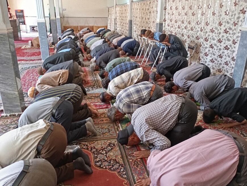 نماز جمعه در شهر تیتکانلو