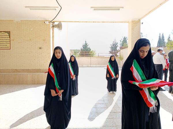 زنگ مهر و مقاومت در آغاز سال تحصیلی
