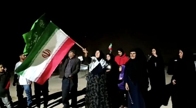 بانوی میانکوهی از عشق و ارادت خود نسبت به نظام سخن می‌گوید 