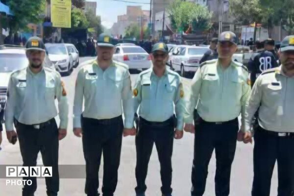 هنگامی که خورشیدِ عصر عاشورا، بر پیکرِ تشنه و بی‌کسی فرود آمد...