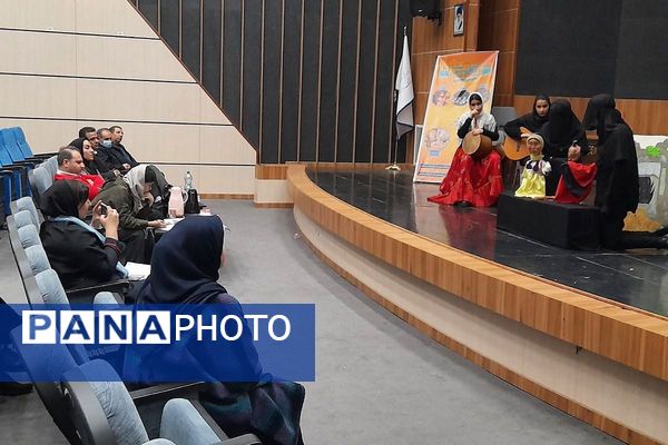  جشنواره «فردا»؛ جایی که خلاقیت دانش‌آموزان شهرقدس به صحنه آمد.