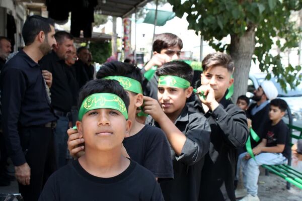 زنجیر زنی صبح عاشورا؛ خرامه در سوگ حسین(ع)