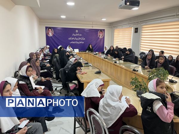 آموزش اصول خبرنگاری پانا در کارگاه 2 روزه در شهرستان خنداب