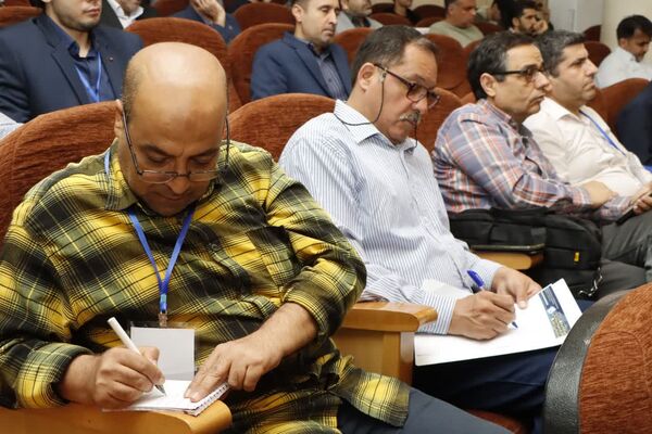 نخستین کنفرانس ملی چالش های مدیریت سرمایه انسانی در سازمان های بزرگ مقیاس