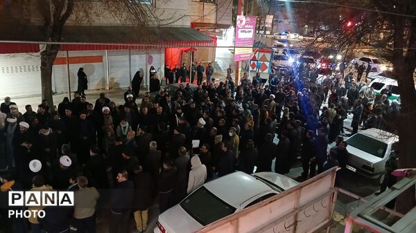 پایبندی مردم فارسان به آرمان‌های رهبر 