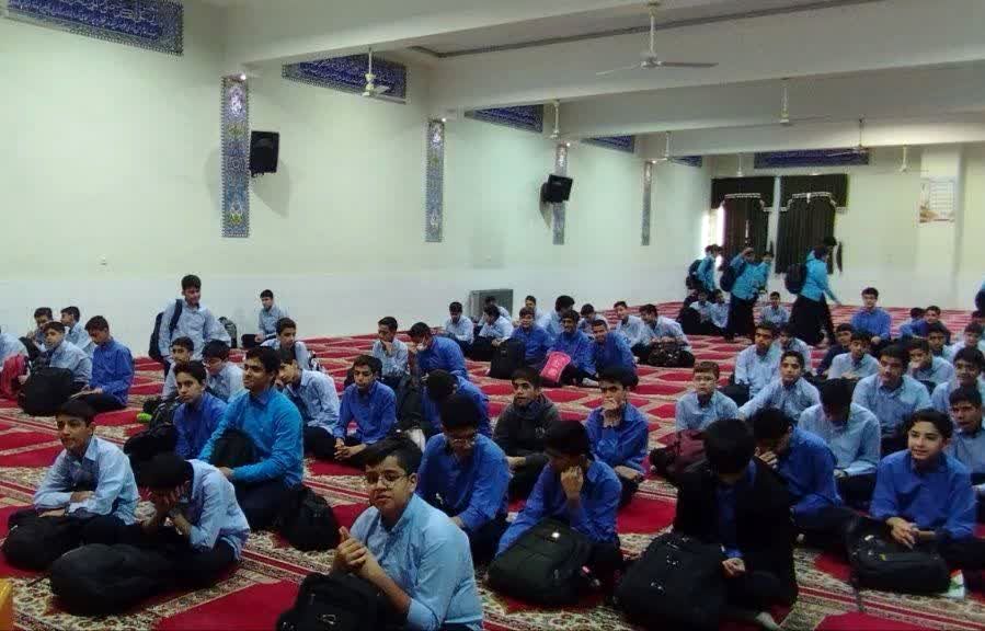 عطر و بوی کربلا؛ رزق دانش آموزان مدرسه شاهد افشار شد