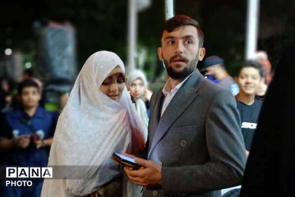 حضوری متفاوت در شبی به یادماندنی در سنگر خیابان