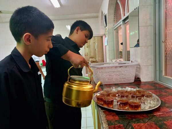 آیین معنوی شب قدر در نجف آباد