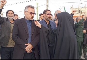 اجتماع فرهنگیان و دانش آموزان شهرستان جعفرآباد برای بیعت با سومین رهبر انقلاب
