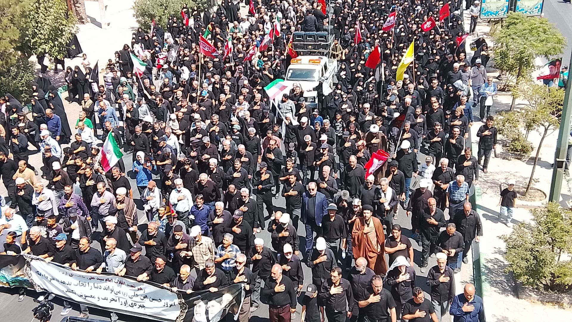 روایت راهپیمایی جاماندگان اربعین حسینی در شهرستان ساوه 
