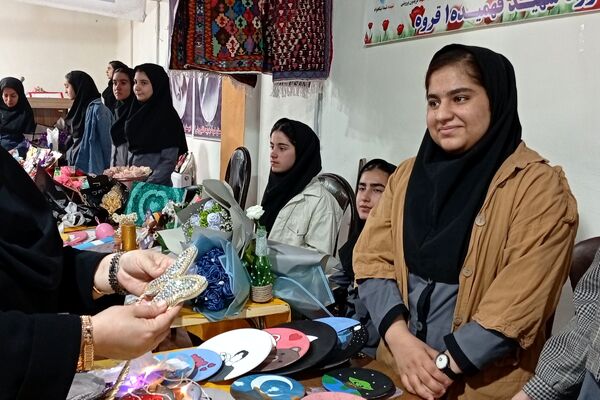 بازارچه خلاقیت؛ جشن خوداتکایی دختران خدیجه‌الکبری در قالب دست‌سازه‌ها و طعم‌ها
