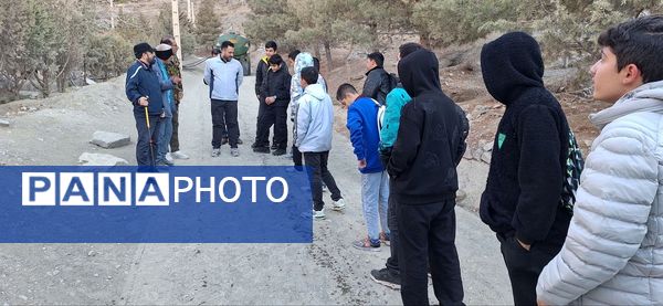 کوهپیمایی گروه پیشتازان مدرسه شهید فهمیده ناحیه یک کرج 