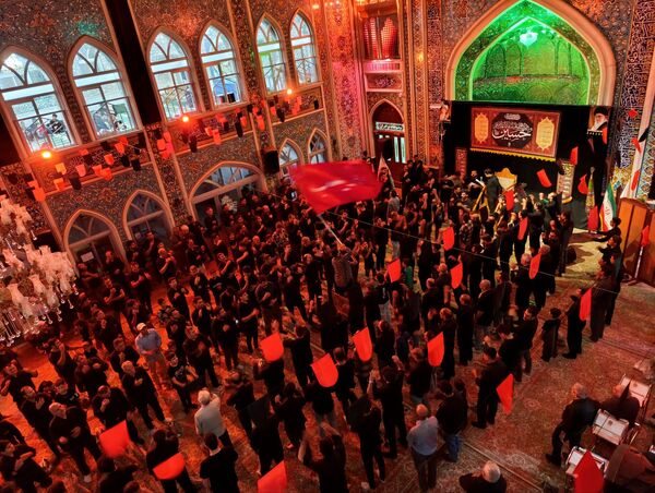 مراسم عزاداری امام حسین (ع) در شب تاسوعای حسینی 