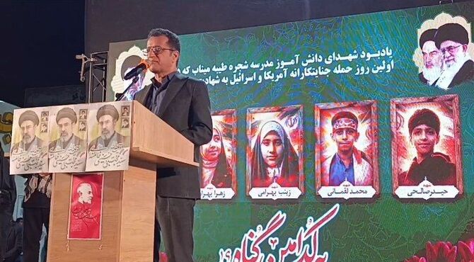 چهلمین روز یادبود دانش‌آموزان جان‌باخته میناب در رودان برگزار شد
