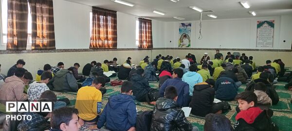 مدرسه شهید صادقی، میزبان دانش آموزان روزه دار در محفل نورانی قرآن