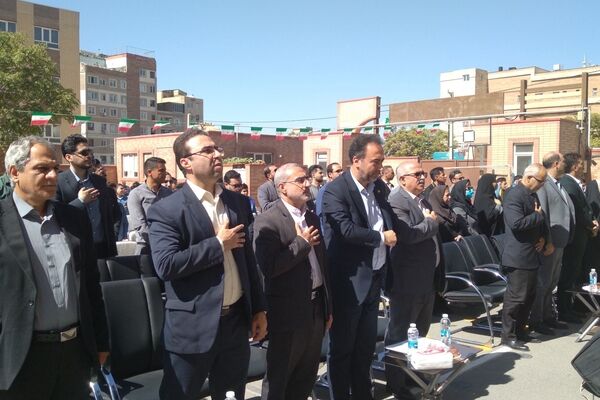 آغاز سال تحصیلی با جشن جوانه‌ها در مدرسه شهید باب الله مومنی ناحیه 4 کرج