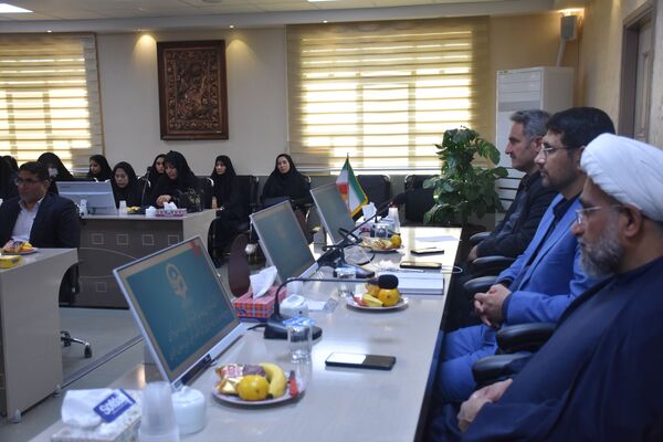 نشست معاونت فرهنگی و تربیتی دانشگاه فرهنگیان کشور با فرهنگیان استان چهارمحال و بختیاری 