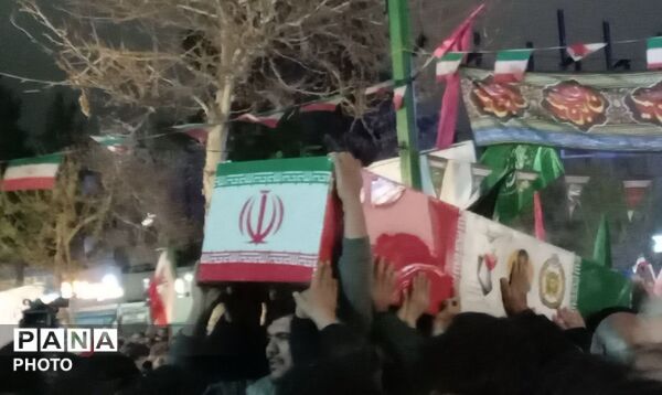 اجتماع بزرگ مردم شهرستان نیشابور و تشییع شهید جنگرمضان