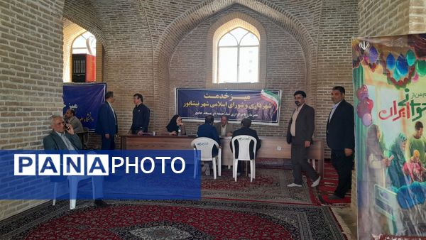 میز خدمت آموزش و پرورش نیشابور در نماز جمعه 