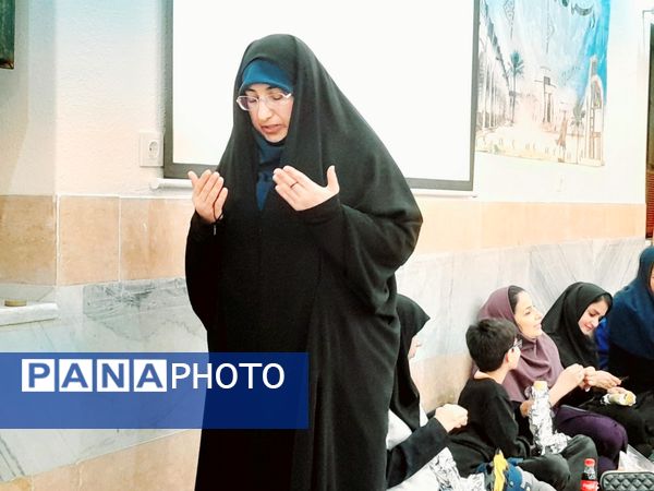 محفل انس با قرآن در دبستان دخترانه امید انقلاب بوشهر 