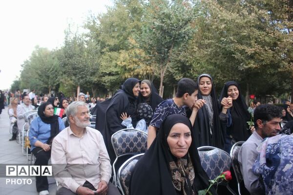 روزی برای تقدیر از سالمندان
