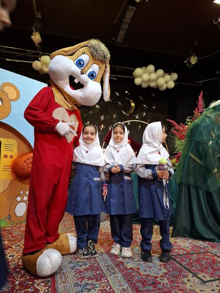 جشن یلدا ۱۴۰۴ در مدرسه ۱۷ شهریور شهرستان بجنورد 