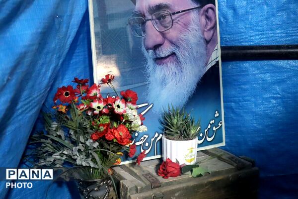 جان‌برکفان گفتند از این عشق و حالا‌ ذکر لب ما لحظه‌لحظه هست: ایران
