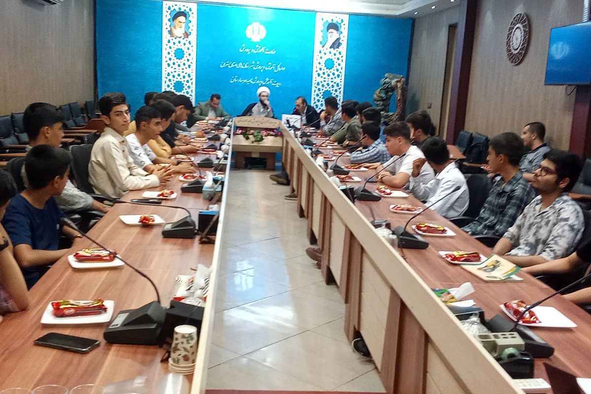 تجلیل از دانش‌آموزان اتحادیه انجمن‌های اسلامی در بهارستان‌۲