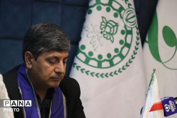 حضور نمایندگان خراسان رضوی در اختتامیه دوازدهمین دوره مجلس دانش آموزی