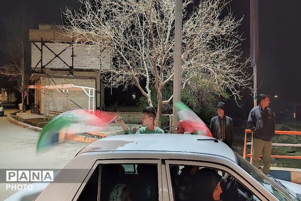 حماسه حضور مردن در خیابان های بار 