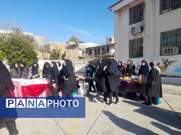 بازارچه دست‌سازهای دانش‌آموزی گلستان