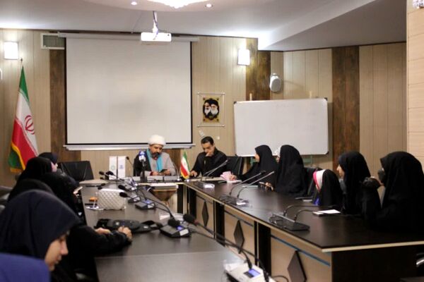  نشست دانش‌آموزان خبرنگار پانا با محوریت جهاد تبیین در البرز