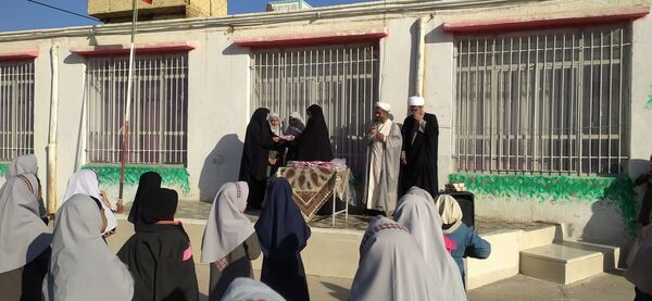 تقدیر از دانش آموزان حافظ قرآن دبستان شهید نجفی فدافن