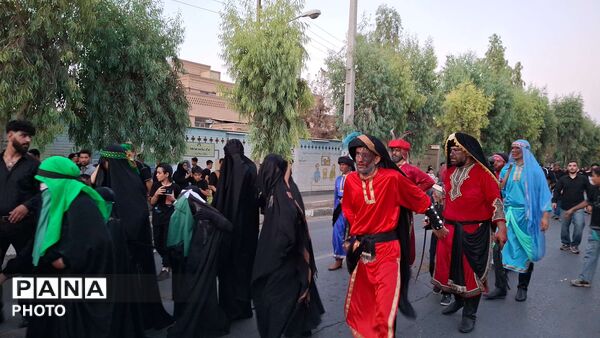 مراسم علَم کشی و کاروان نمادین اسرای کربلا در قم