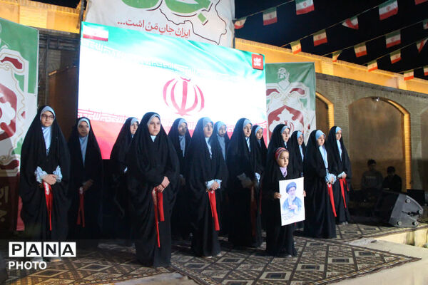 محفل شعرای یزدی در روز دختر
