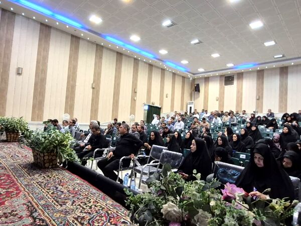 جلسه مدیران مدارس قطب شمال استان اصفهان