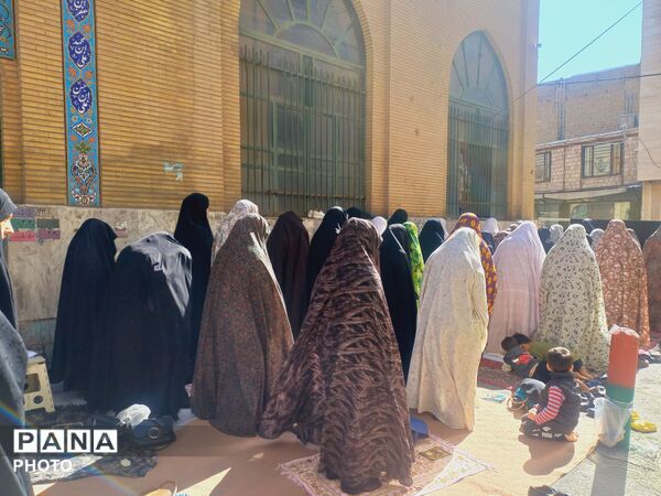 اقامه نماز جمعه ورامین در مسجد صاحب‌الزمان(عج)