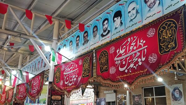 تشییع پیکر دو تن از شهدای جنگ تحمیلی رژیم صهیونیستی همزمان با مراسم تاسوعای حسینی ، در شهرستان ملارد