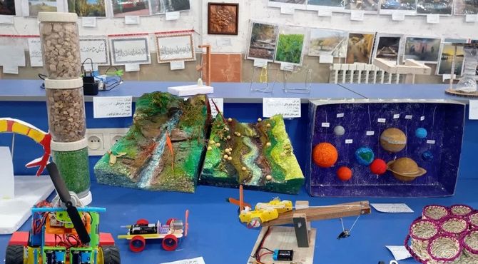 نمایشگاه هنری و صنایع دستی  در دبیرستان شاهد ذوالانوار 