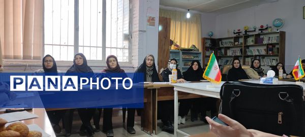 برگزاری کارگاه هدایت تحصیلی پایه نهم در دبیرستان فرزانگان شیروان