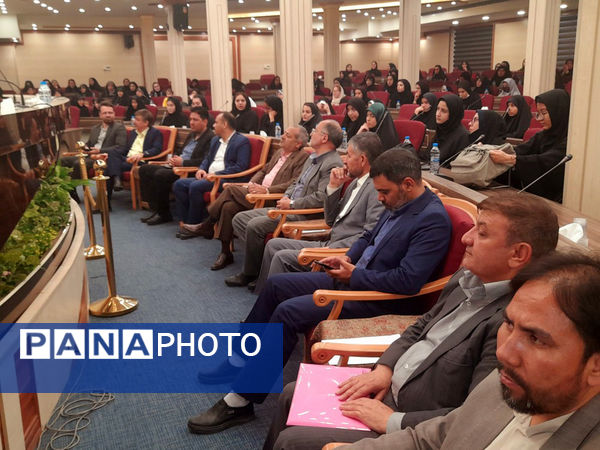 آیین اختتامیه و تقدیر از برگزیدگان سیزدهمین دوره جشنواره نوجوان سالم در قم