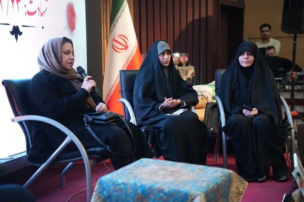 یادواره شهدای جنگ دوازده روزه در دانشگاه آزاد اسلامی تهران شرق