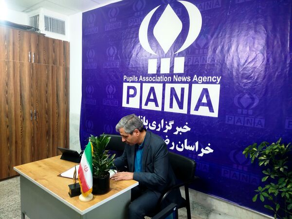 فرماندار کاشمر پای صحبت خبرنگاران پانا نشست