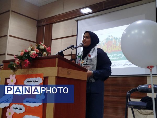 مراسم آغاز سال تحصیلی جدید ویژه دانش‌آموزان ورودی دهم در دبیرستان نمونه محبی نیشابور