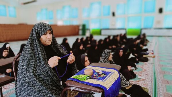 نماز جمعه مارگون همزمان با آغاز دهه فجر