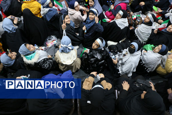 همایش دختران حاج قاسم 