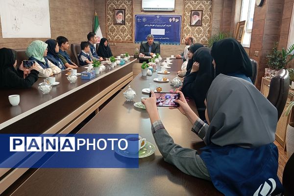 دیدار مسئولان اداره آموزش و پرورش پردیس با خبرنگاران پانا 