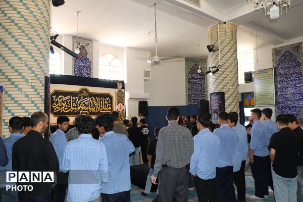 آیین «احلی من العسل» با نوای زیارت عاشورا در کوار