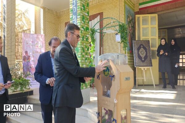 جشن عاطفه‌ها؛ تمرین مهربانی در مدارس اسفراین