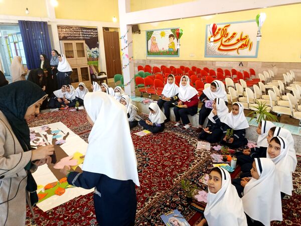 نقاشی همگانی با موضوع صرفه‌جویی در مصرف آب ، گاز و برق